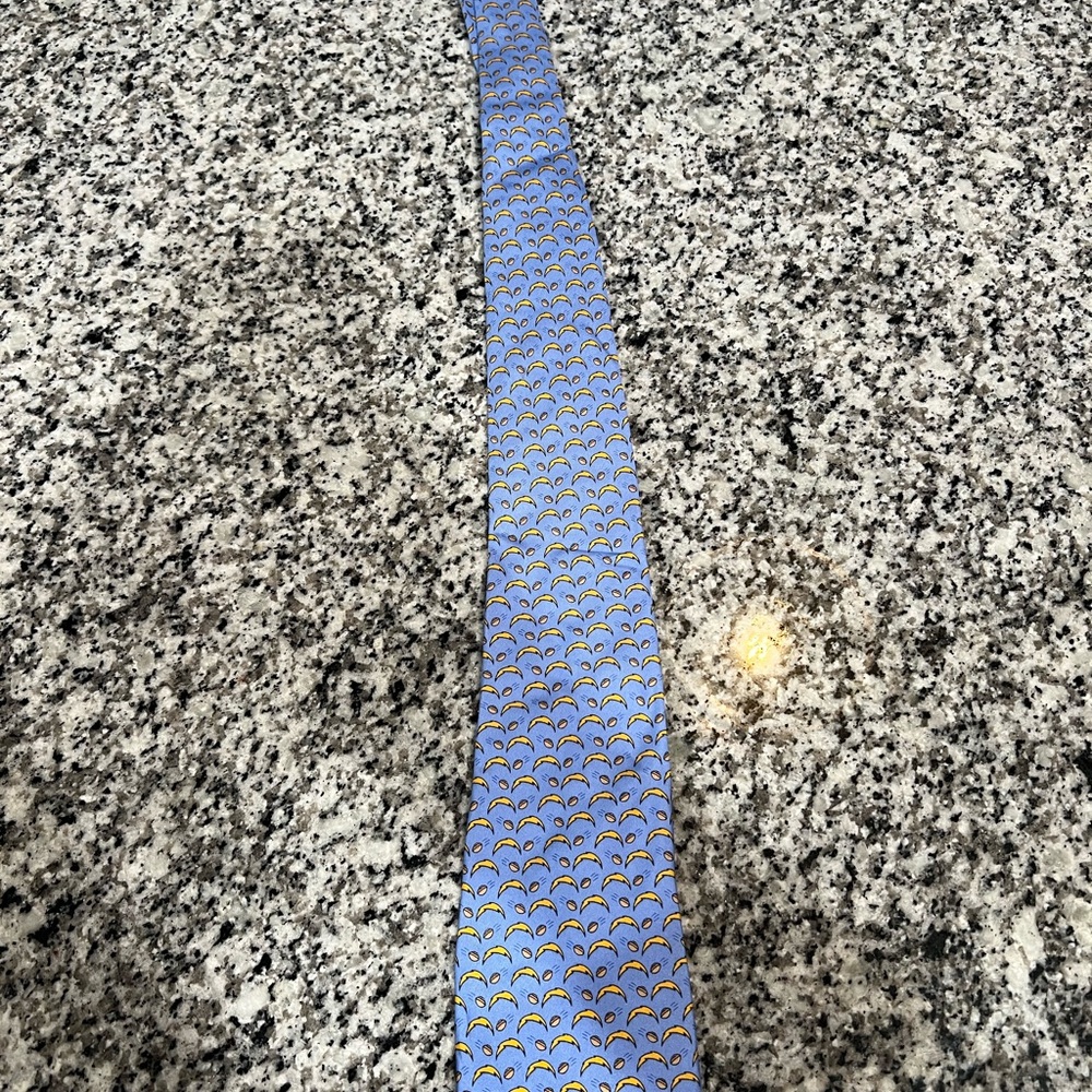 Vineyard Vines Los Angeles Chargers Tie